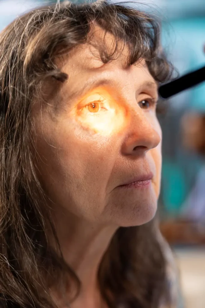 Warning Signs of Poor Eye Health