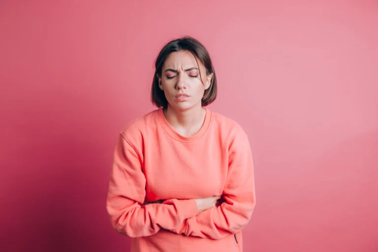 leaky gut symptoms in women